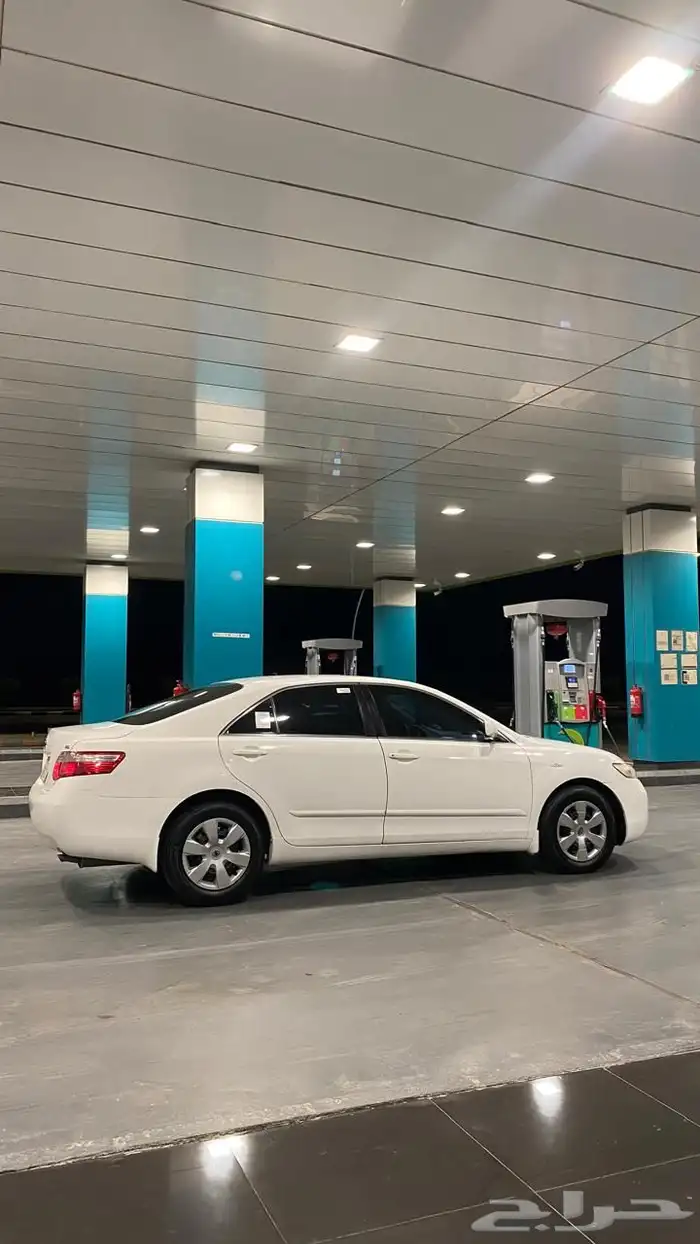 للبيع كامري 2008 9