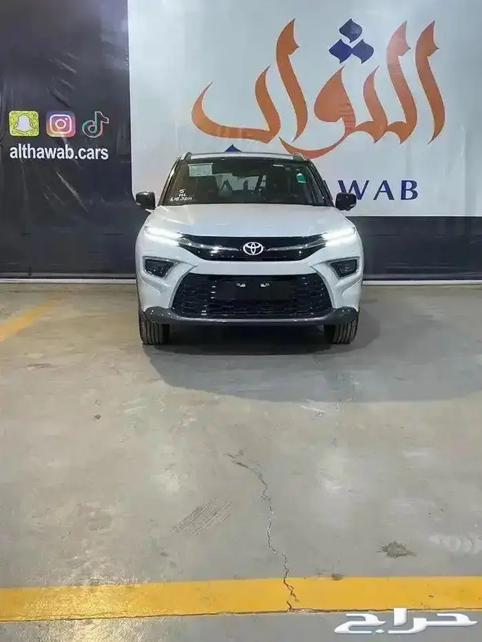 تويوتا اوربان كروزر GLX 2024 فل بانوراما جلد بروجكتر سعودي 7