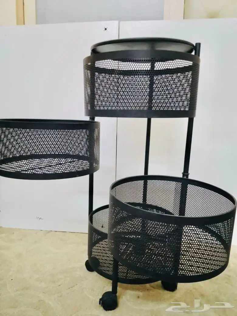 طاولة حديد نظيف شبه جديد 0
