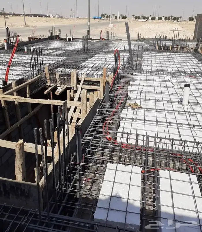 مقاول عام 18