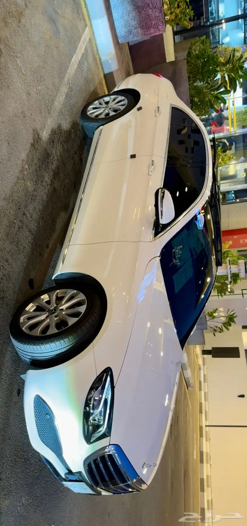 مرسيدس E300 فل كامل بانوراما عداد 106 بحالة الوكالة 15