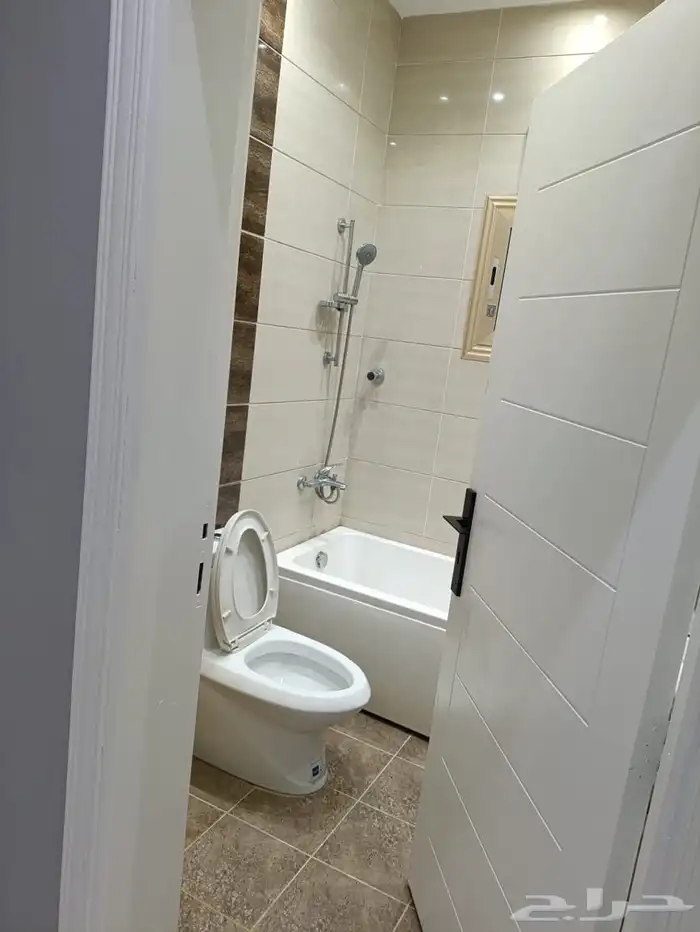 شقق مفروشة وغير مفروشة فاخرة للايجار الشهري والسنوي 23