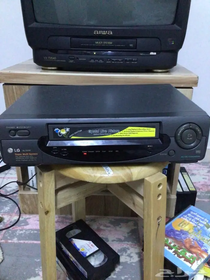 جهاز فيديو LG مع الأشرطه 0
