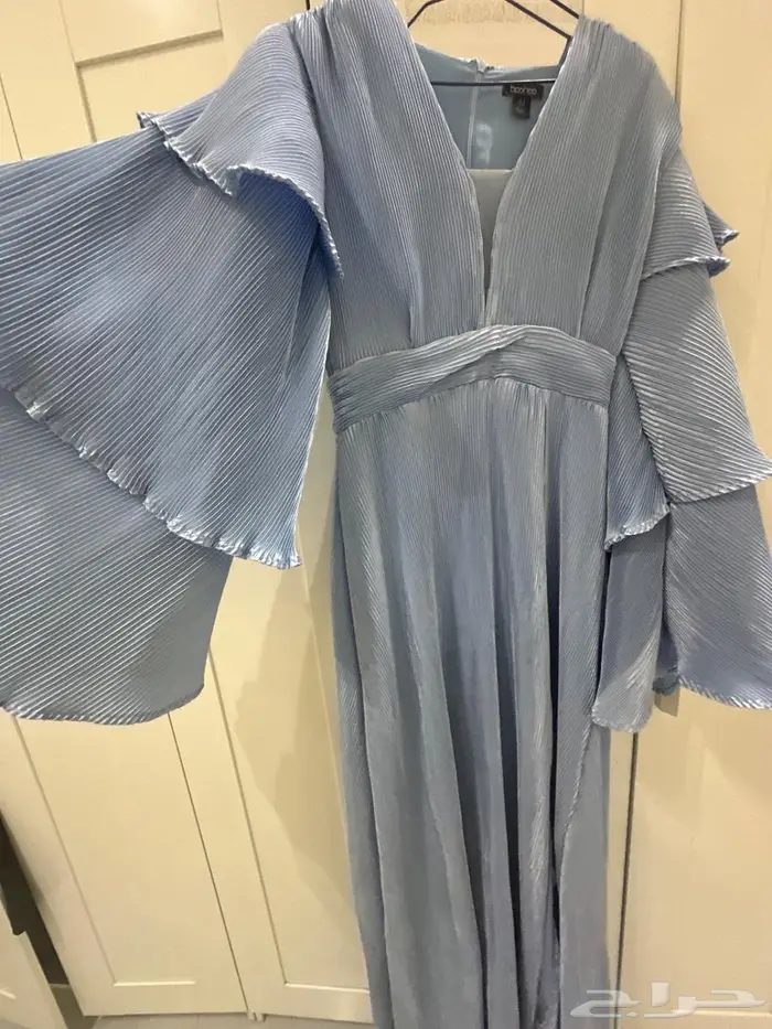 فستان مناسبات راقي وكلن بيسألك عنه 2