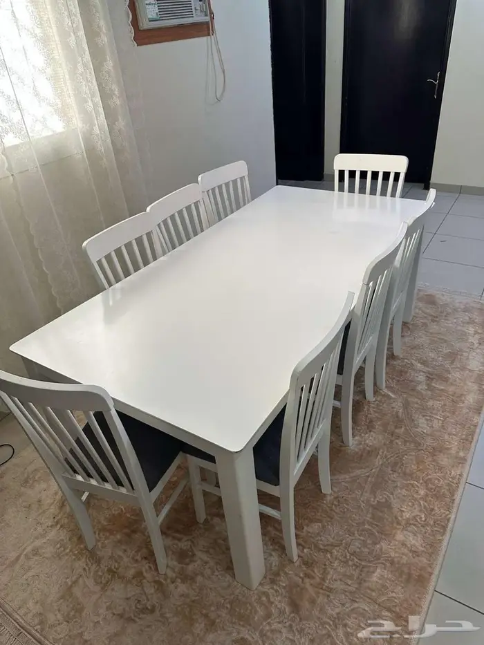 طاولة طعام 1
