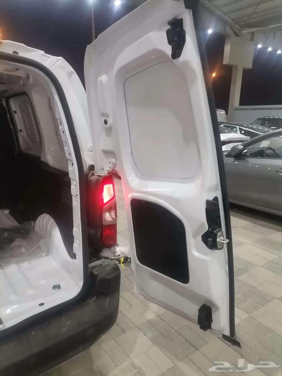 بيجو بارتنر فان بضاعة موديل 2025 6