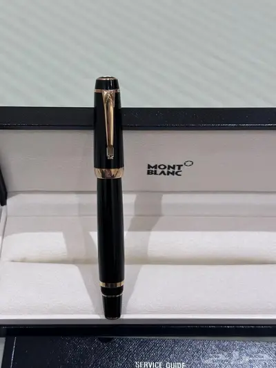 قلم مونت بلان MontBlanc مستخدم 4