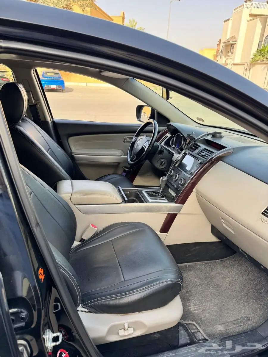 Cx9 عائلية 7 مقاعد حالة ممتازة صيانات توكيل 2