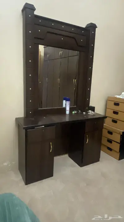 عفش كامل بحالة ممتازة 10