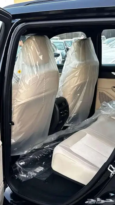 جيب جراند شيروكي لاريدو 2025 لدي شركة الخضر للسيارات 3