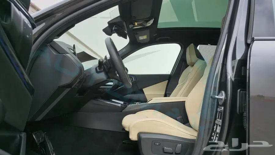 2025 BMW X3 XDRIVE 20 M 2.0T AWD GCC 7