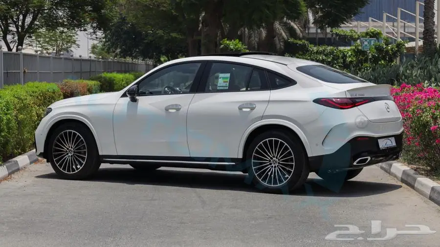 2025 Mercedes-Benz GLC200 COUPE 4MATIC GCC 5
