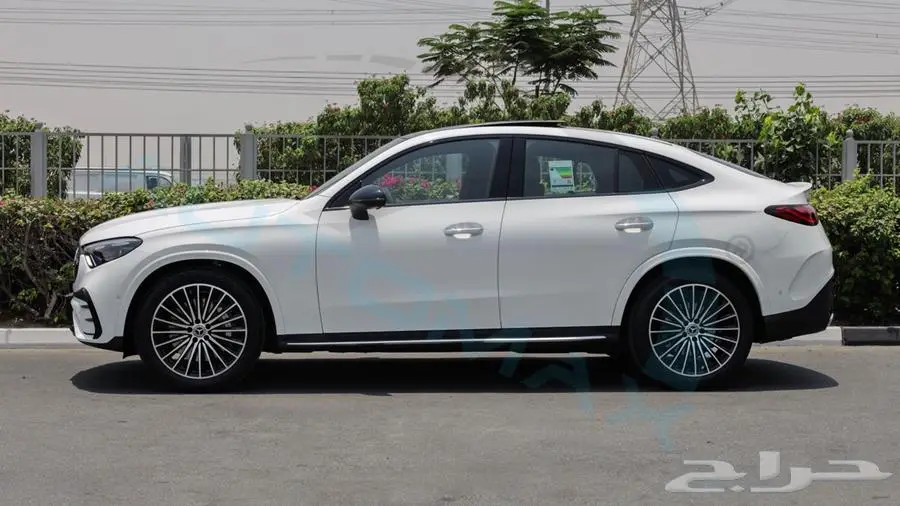 2025 Mercedes-Benz GLC200 COUPE 4MATIC GCC 32
