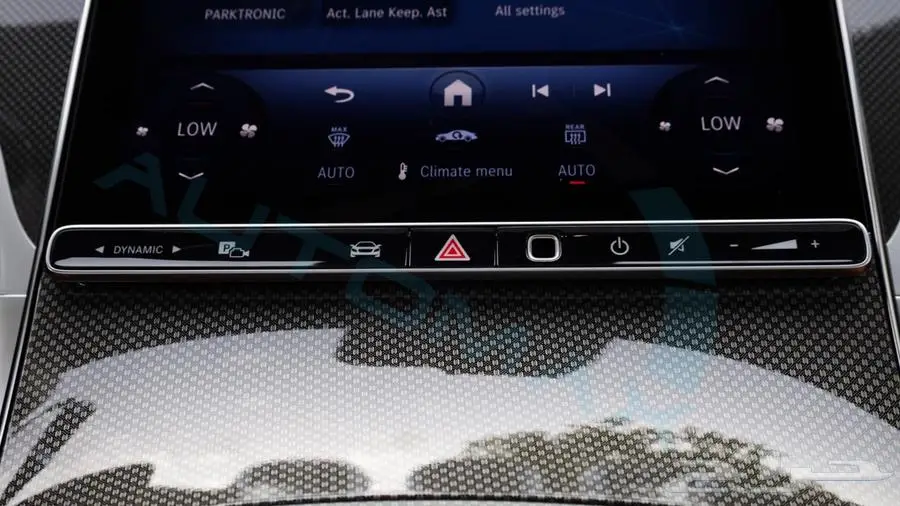 2025 Mercedes-Benz GLC200 COUPE 4MATIC GCC 21