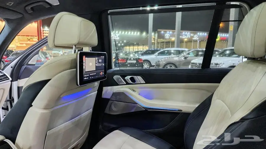 بي ام X7 Kit M 2019 18
