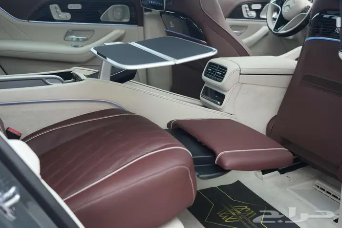 مرسيدس مايباخ GLS 600 موديل 2025 أصفار خليجي رمادي سيليكون 12
