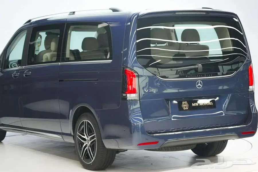 مرسيدس V 300 AMG موديل 2025 أصفار خليجي أزرق أبيض 5