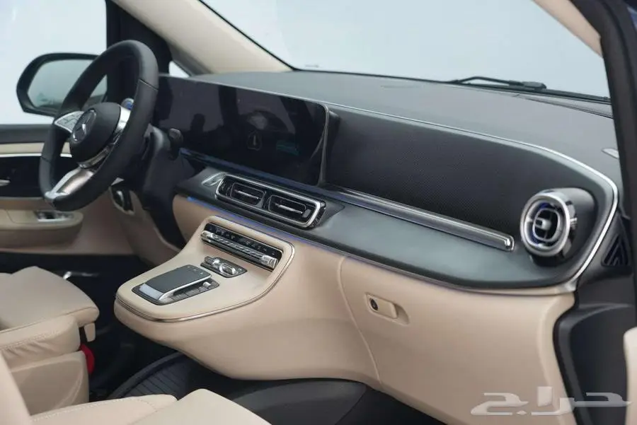 مرسيدس V 300 AMG موديل 2025 أصفار خليجي أزرق أبيض 7