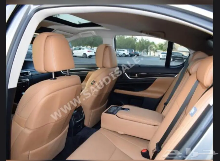 لكزس GS 200 2016 0