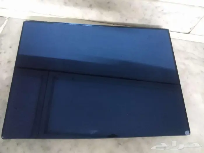 رف قزاز لون اسود على أزرق غامق 0