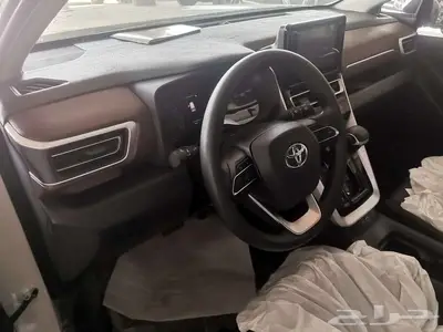انوفا بنزين ابيض سعودي 2025 4