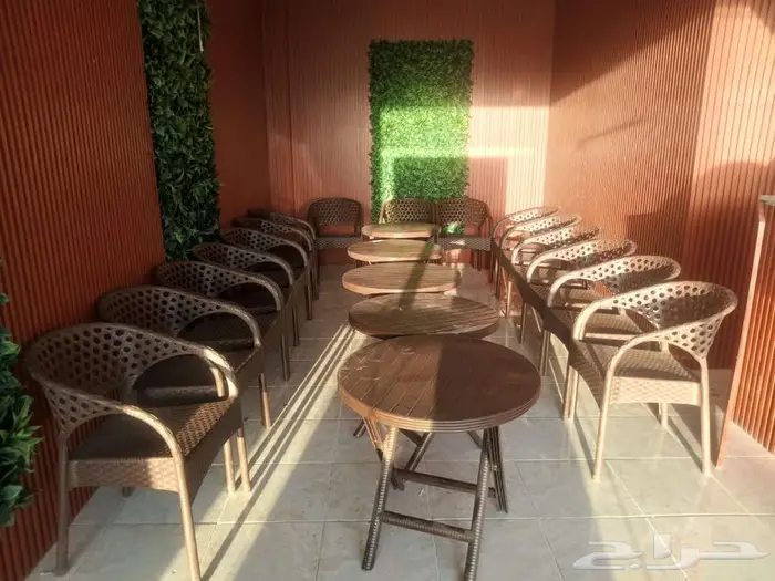 كراسي وطاولات كوفي شوب للبيع جديده 1