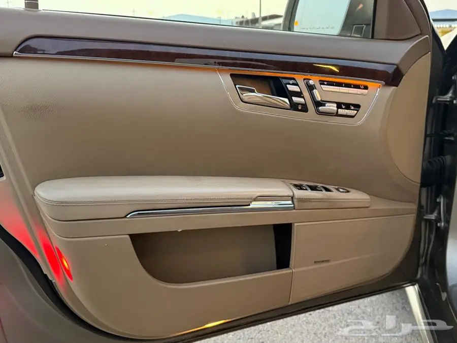 مرسيدس 2010 S500 فل 10