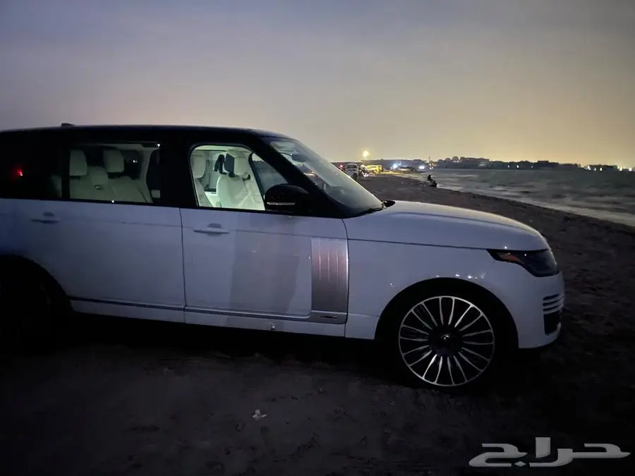 Range Rover 2020 LWB Vogue 5