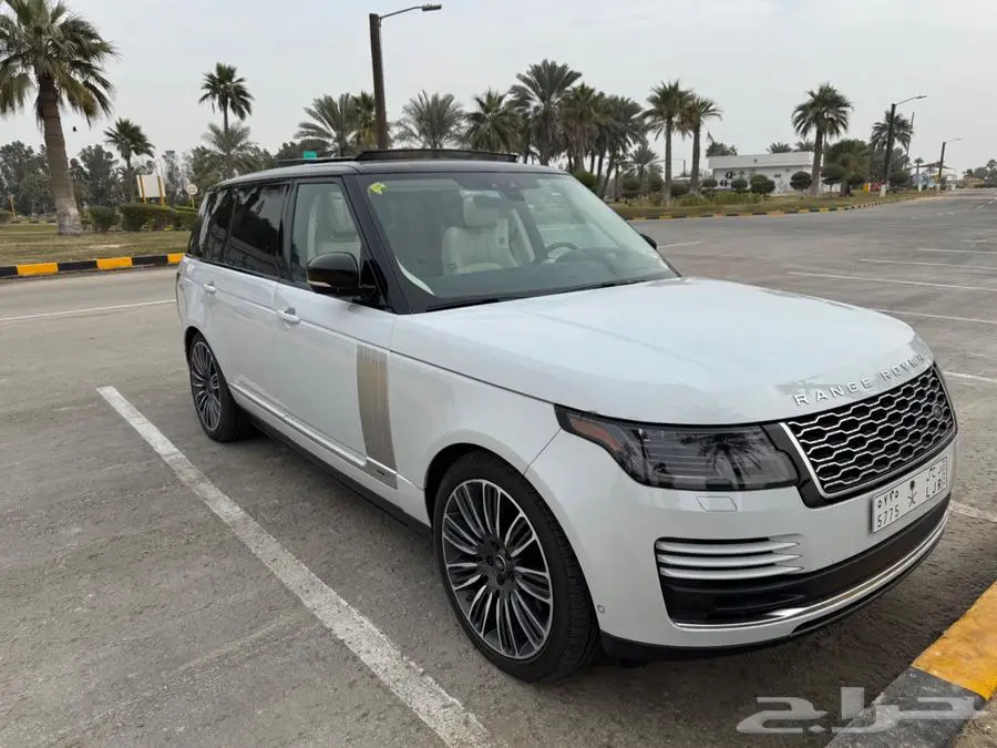 Range Rover 2020 LWB Vogue 9