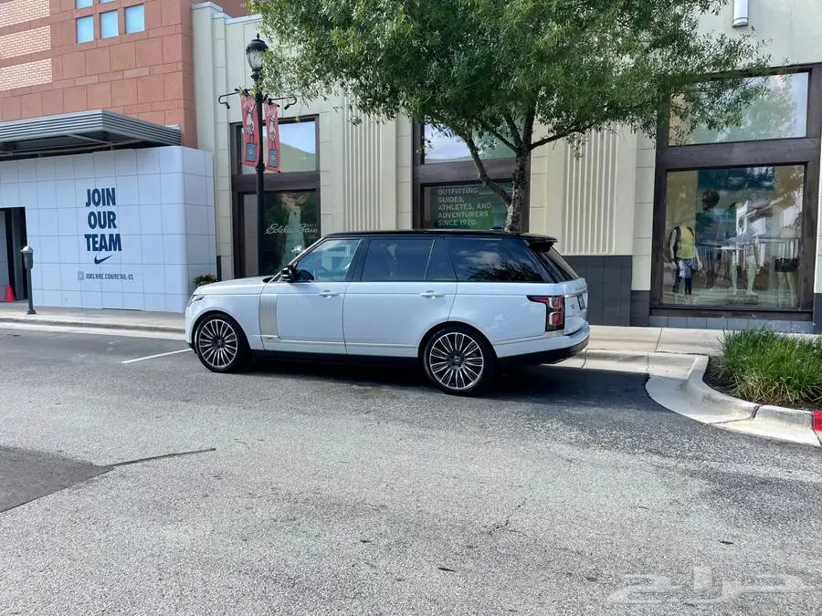 Range Rover 2020 LWB Vogue 10