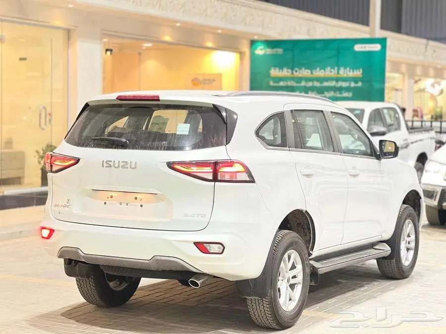 ايسوزو MUX 2024 ام يو اكس ويتوفر 2025 فل كامل 11