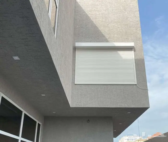 شتر نوافذ يدوي وكهربائي 23