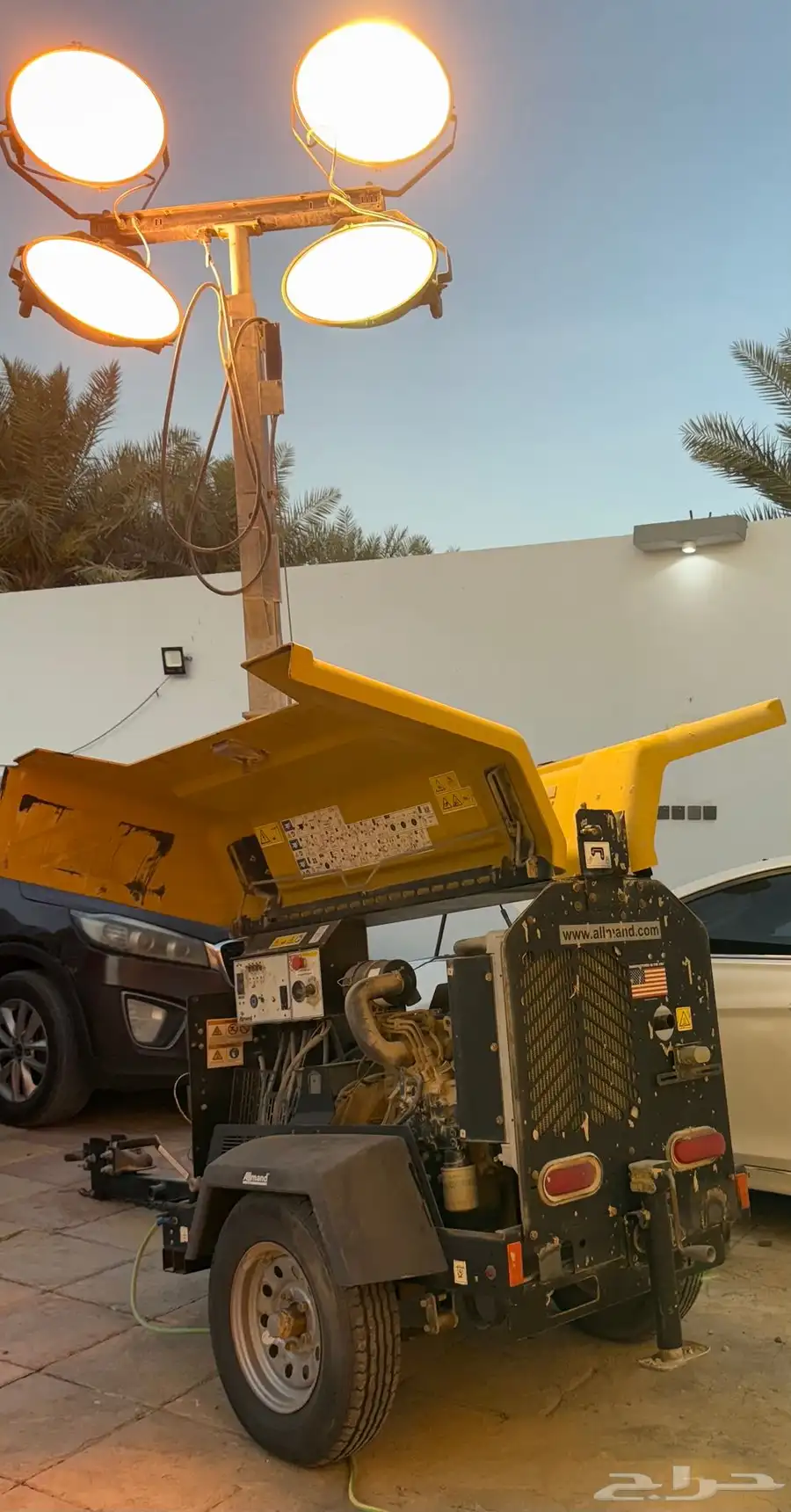 للبيع مولد كهرباء تاور لايت allmand 1