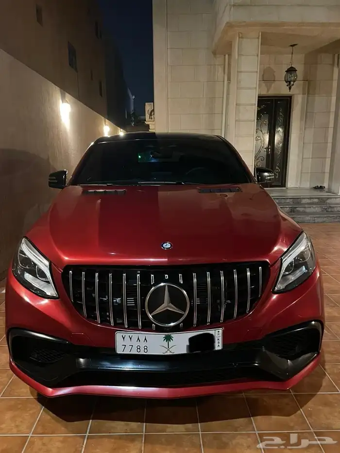 للبيع GLE 63s أحمر غامق 2016 0