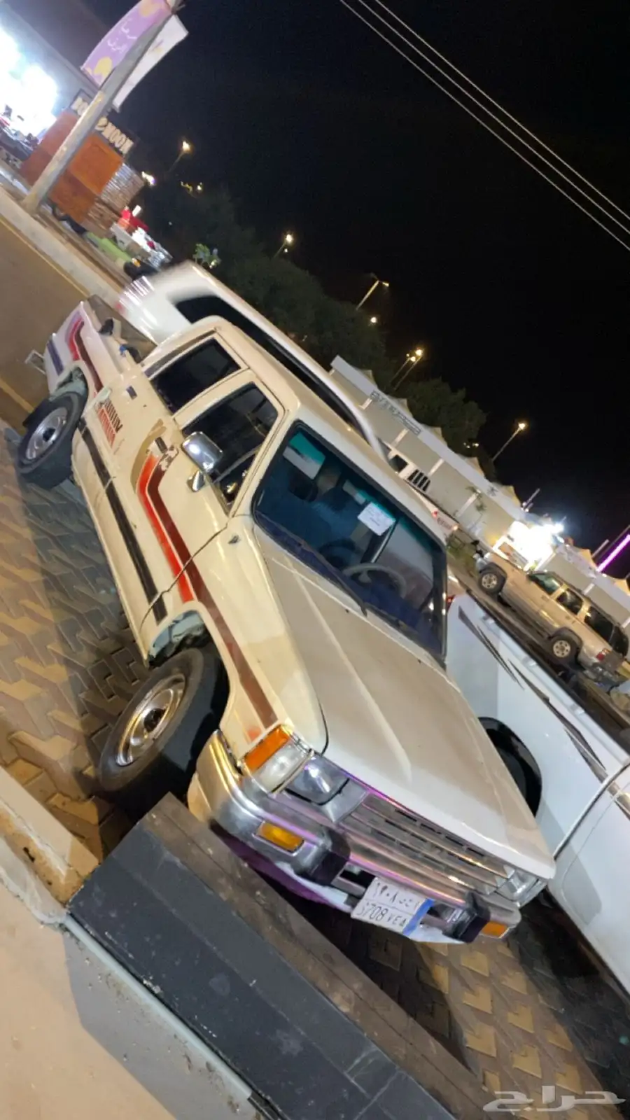 سلام عليكم اعرض لكم.هايلكس موديل 1987 5