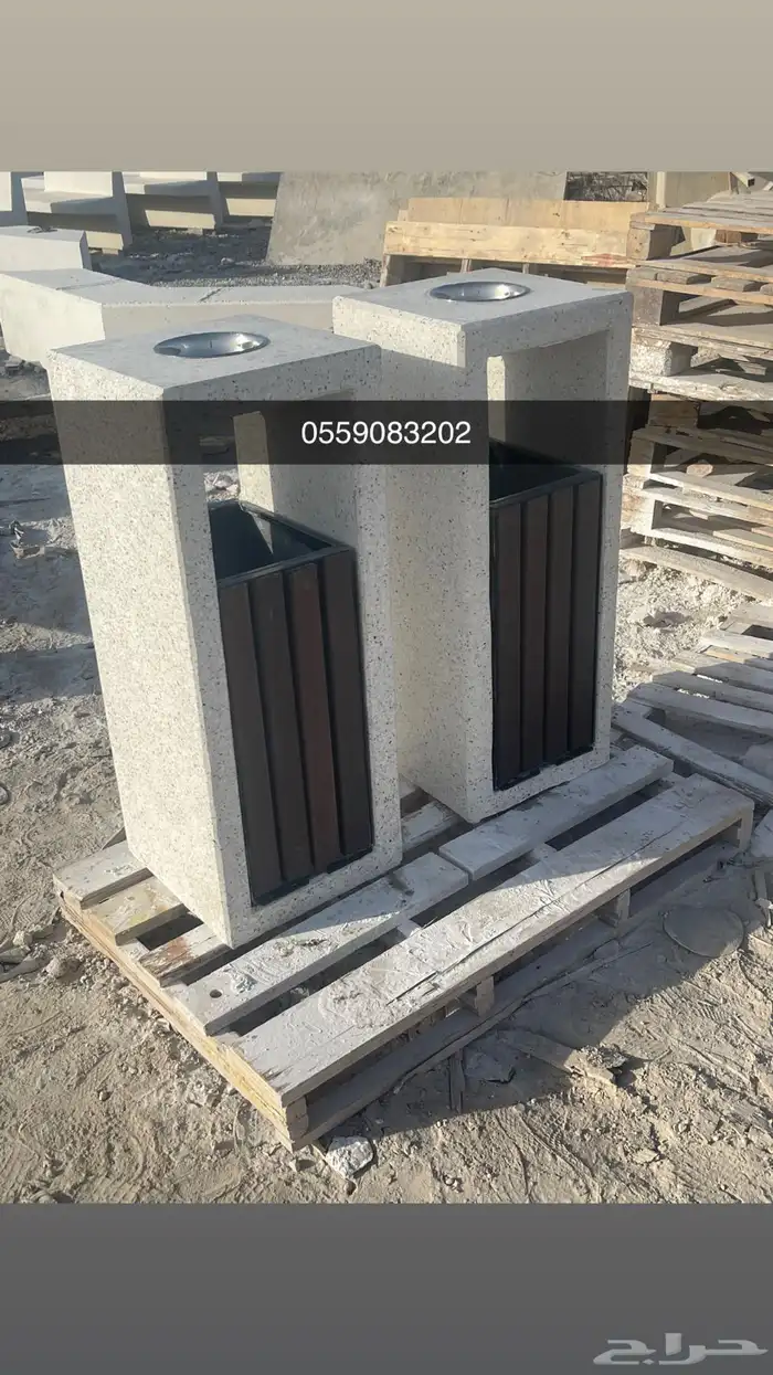 كراسي خرسانية وحاويات واحواض للحدائق 26