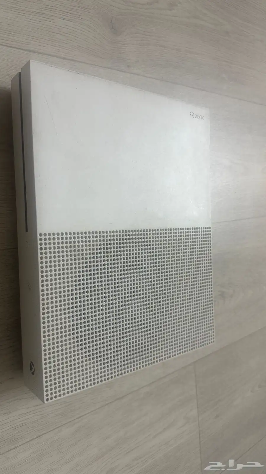 للبيع Xbox وشاشه 0