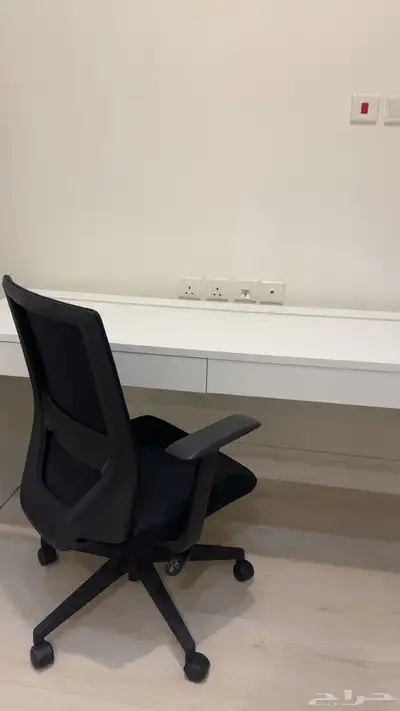 مكتب وكرسي 3