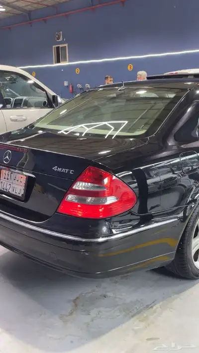 للبيع مرسيدس اي مديل 2006 350الون اسود البدي في رشوش متفرق 8