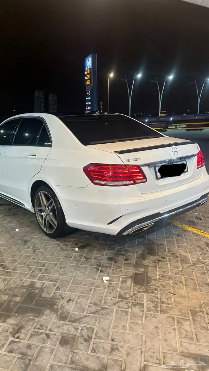 لبيع مرسيدس E300 موديل 2016 4