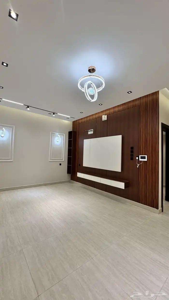 للبيع شقق ارضي ابها مقابل كبري المطار حى سلطانه 0