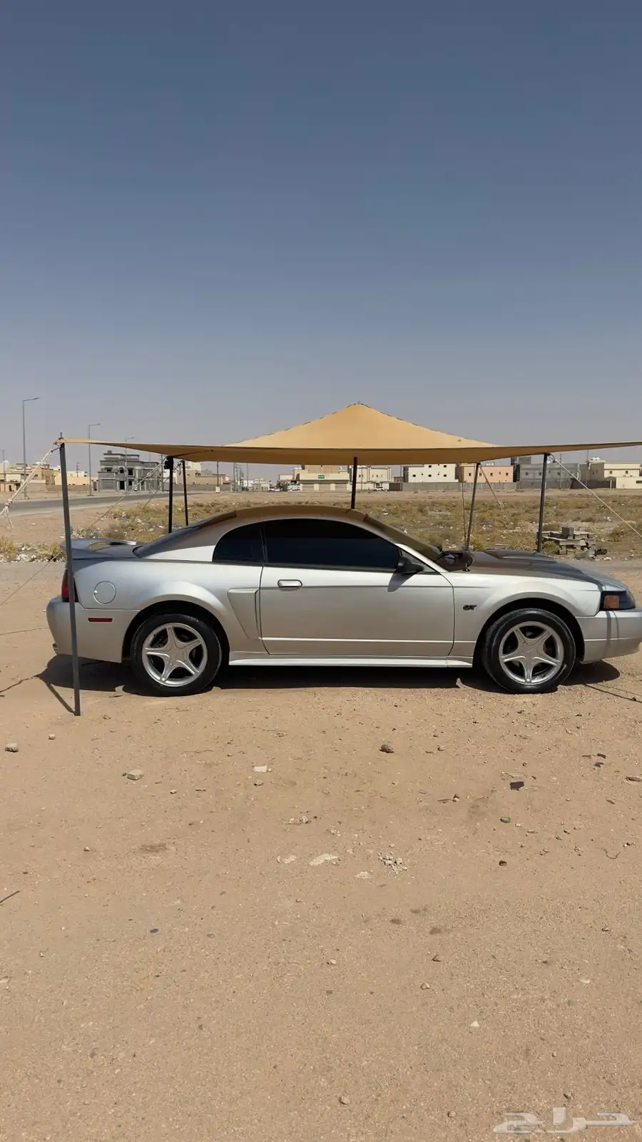للبيع موستنج موديل V8 2000 قير عادي 1