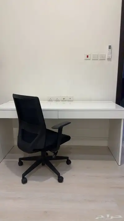 مكتب وكرسي 0
