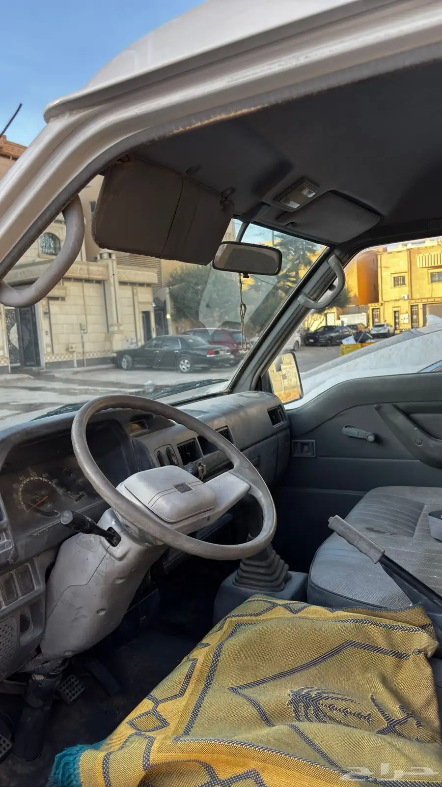 باص متسوبيشي 2004 11