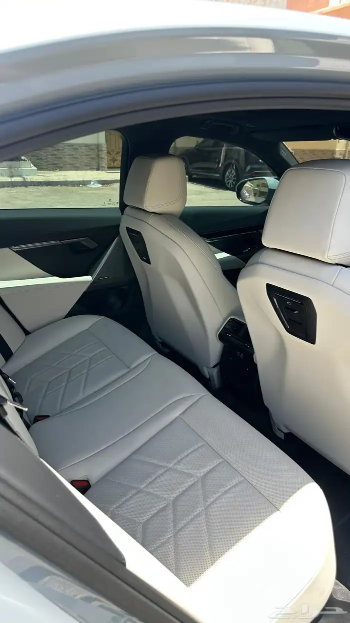 تم البيع BMW 520i M kit 2024 3