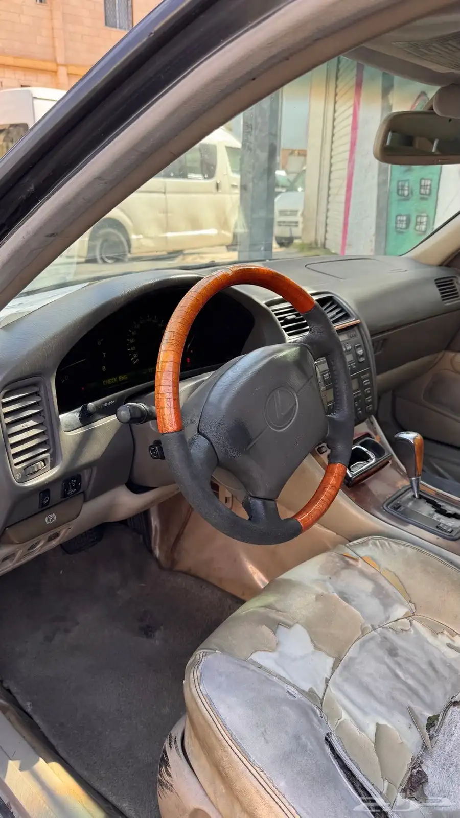 لكزس LS400 مديل 1999 12