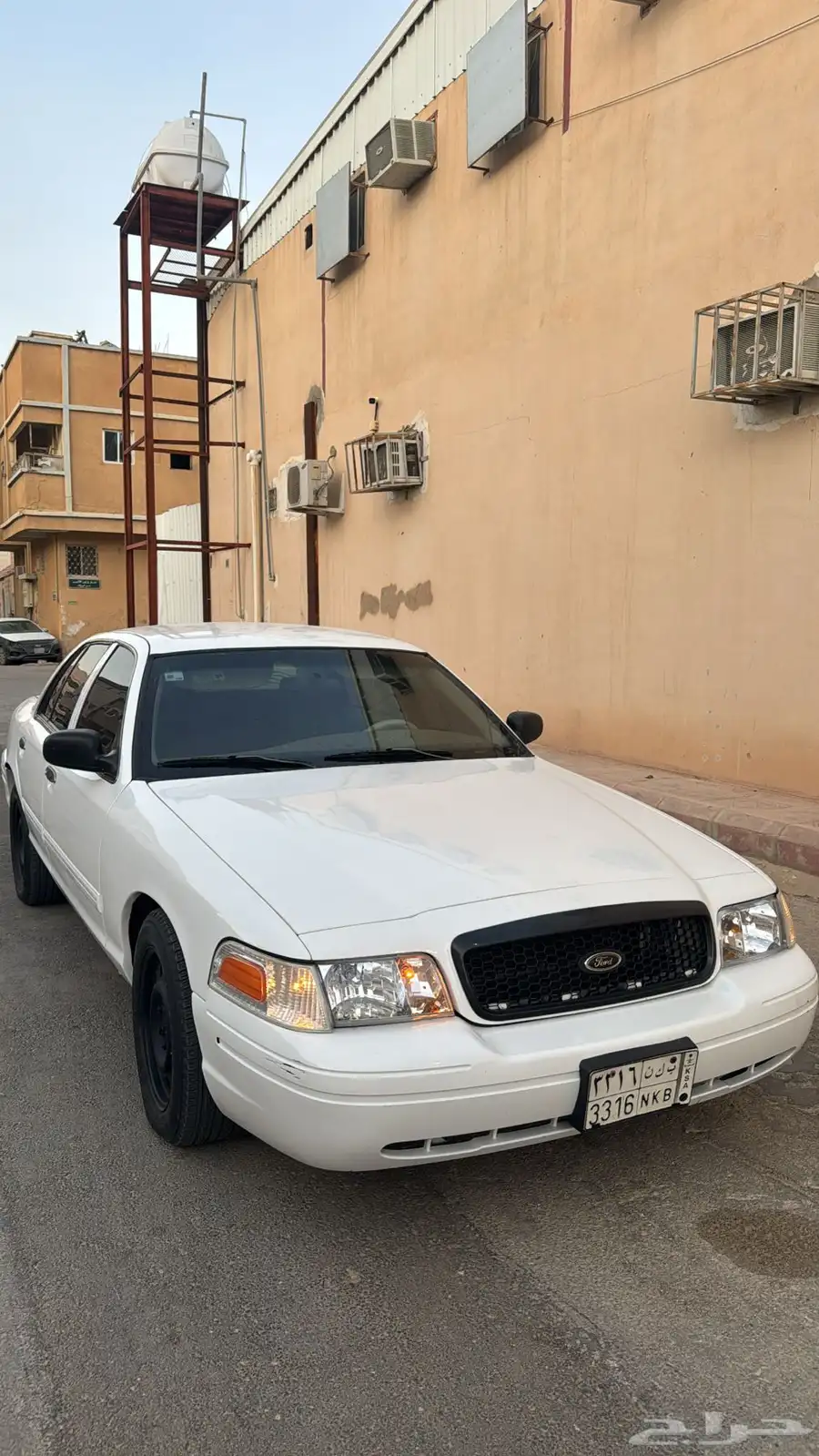 فورد فكتوريا سعودي 4
