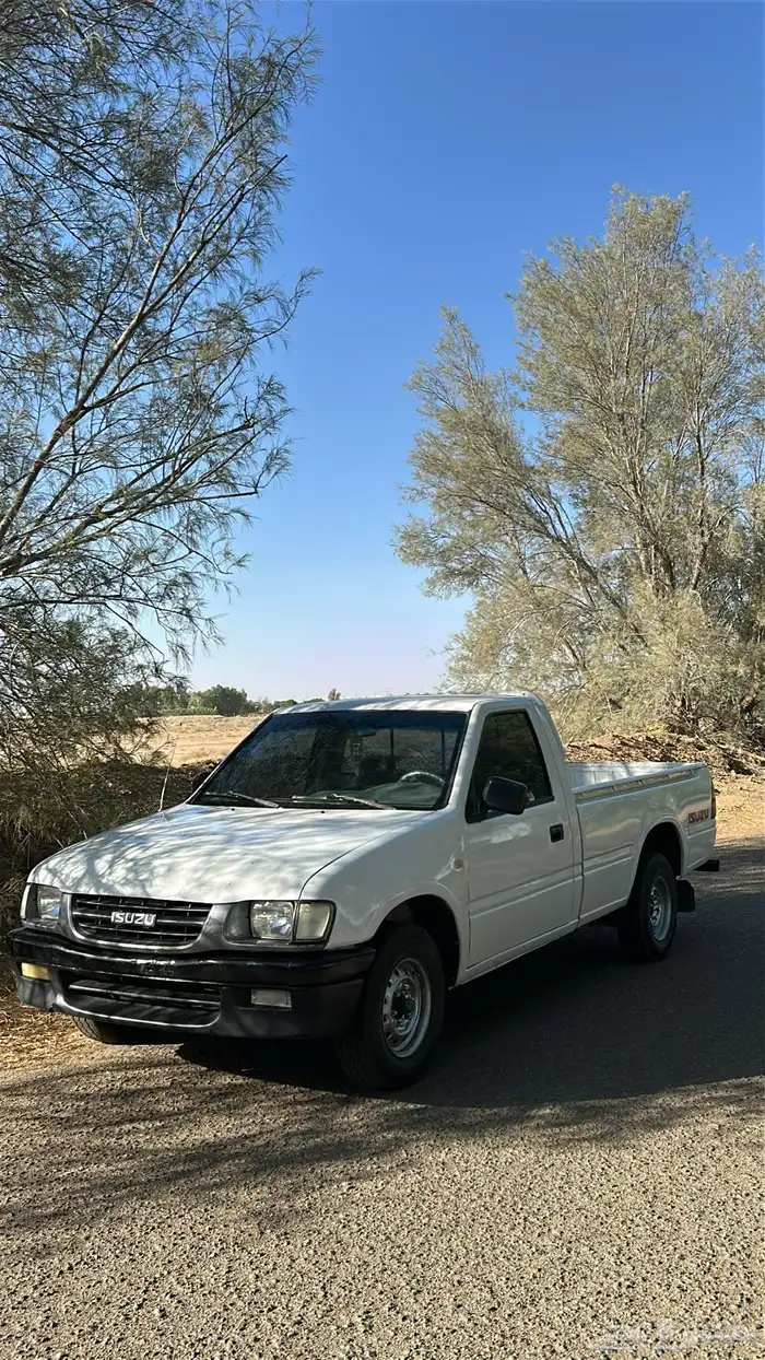 سياره ايسيزو 10