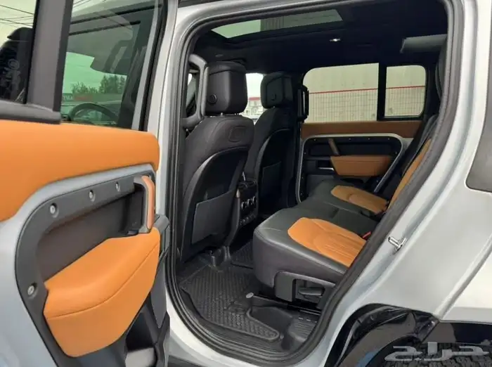 لاند روفر ديفندر اكس Land Rover Defender X SUV موديل 2022 15