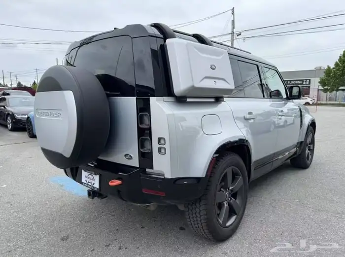 لاند روفر ديفندر اكس Land Rover Defender X SUV موديل 2022 4